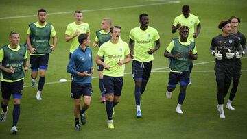 El Genk se entrena para el partido ante el Salzburgo.