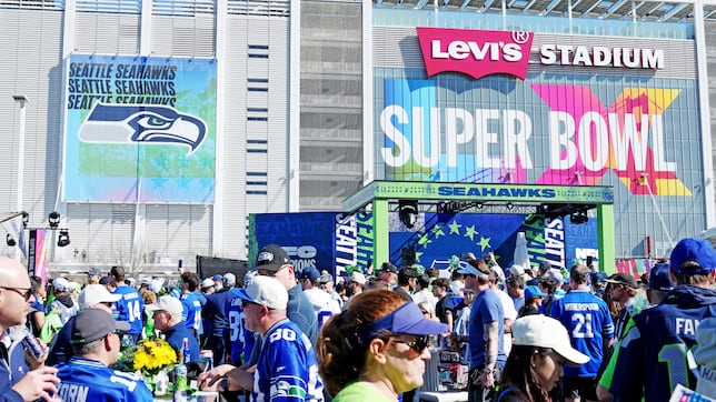 LX Hammer Burger: The best $180 spent at Levi’s Stadium during Super Bowl 2026