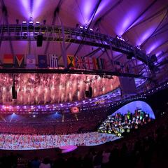 Rio 2016: Carnival of colour as vibrant ceremony opens Games