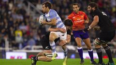 Los Pumas no pueden frenar a los potentes All Blacks