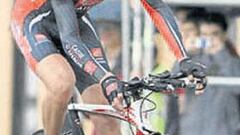 El ruso Karpets vence en la contrarreloj inicial