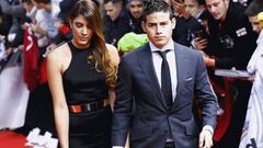 James Rodr&iacute;guez, junto a su mujer Daniela Ospina, quien le acompa&ntilde;ar&aacute; esta tarde durante el Cl&aacute;sico en el Camp Nou.