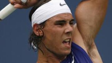 <b>FAVORITO. </b>Rafa es el favorito ante el estadounidense De Heart. En la imagen, frente a Björn Phau.