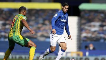 James Rodr&iacute;guez se encarg&oacute; de mandar a su equipo arriba en el marcador con un galazo; el colombiano ya se estren&oacute; con el Everton en la Premier League.