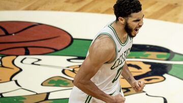 Jayson Tatum se viste de Larry Bird en una remontada de leyenda