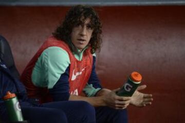 Barcelona-Villarreal. Puyol en el banquillo.