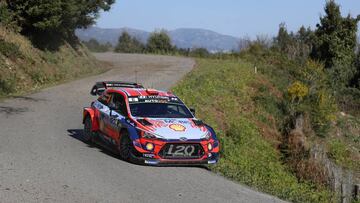 Dani Sordo durante el Rally de Francia.