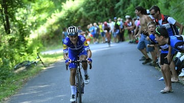 Remco Evenepoel subiendo Murgil-Montorra en la Clásica de San Sebastián del año 2019.