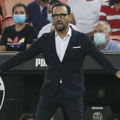 Bordalás supera el Covid-19 y estará en el derbi