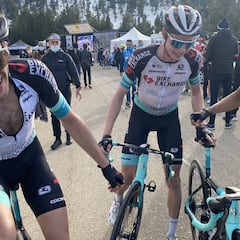 Chaves resiste al tren del Ineos