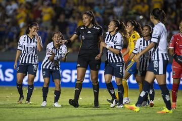 

El Clásico Regio entre las Felinas de Tigres y las Rayadas de Monterrey regaló un emocionante empate a 2, con remontada, penal incluido y marca de asistencia con más de 37,500 asistentes.




