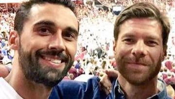 Arbeloa y Xabi Alonso, en una foto de archivo.