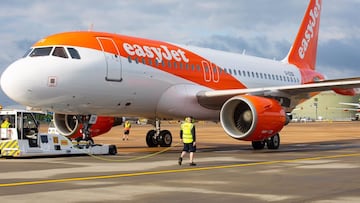 EasyJet desembarca a un pasajero con discapacidad por no poder ir al baño y le hace perder más de 2.000€: “Me siento como un objeto”