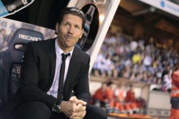 Simeone en el banquillo.