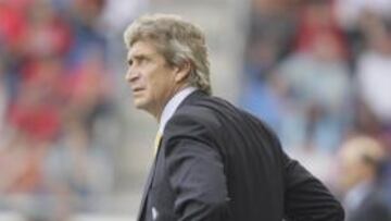 <b>VILLARREAL</b> Manuel Pellegrini no se fía del Sporting.