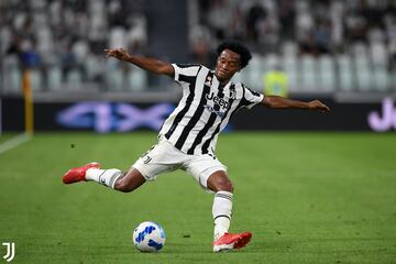 Juan Guillermo Cuadrado siempre hace historia en Champions y espera que en esta edición no sea la excepción. El colombiano es fijo en el XI de Allegri que hasta el momento lo ha puesto en una fase más ofensiva.