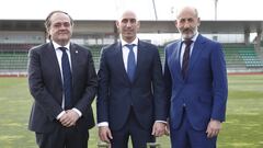 11/03/20 RUBIALES PRESIDENTE DE LA RFEF Y LOS PRESIDENTES DEL ATHLETIC DE BILBAO Y LA REAL SOCIEDAD
 APERRIBAY Y ELIZEGI
 COPA DEL REY
 
 ENVIADA.MATALLANAS.