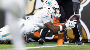 Mike McDaniel gives update on Jonnu Smith absence