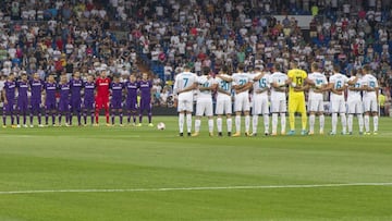 Minuto de silencio previo a un encuentro del Real Madrid