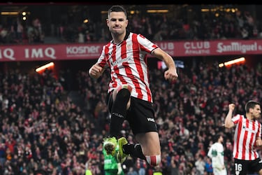 El delantero del Athletic ha retrasado su posición y está siendo letal. Ante el Elche volvió a actuar por detrás de Iñaki Williams e hizo su segundo doblete en tres partidos. Su mejor versión.