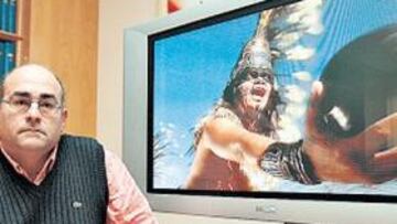 <b>VISIONADO. </b>En el pase privado para AS, de derecha a izquierda: Vicente Carreño, Bernardo Salazar, Alfredo Relaño, Pedro Pablo San Martín y el director, Jesús Sánchez.