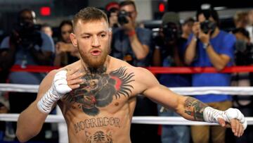 Conor McGregor arrested in Miami for destroying a fan phone