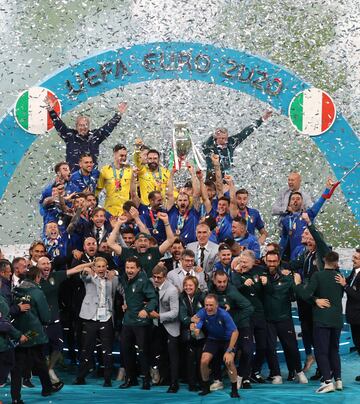 La selecci¨®n de Italia campeona de Europa.