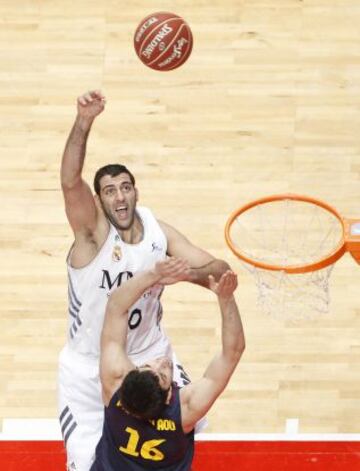 REAL MADRID - BARCELONA BOUROUSIS