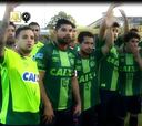 San Lorenzo entró a la cancha con camisetas de Chapecoense