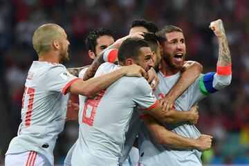 2-3. Nacho Fernández celebró el tercer gol.