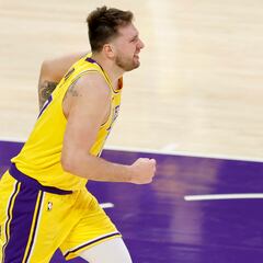 Un Lakers contra Mavericks hasta en pretemporada