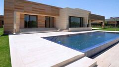 Cristiano's close circle deny house sale rumours