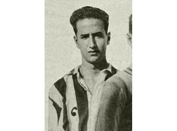 Chirri II debutó con la Selección el 22 de abril de 1928. Tenía 19 años, nueve meses y 12 días. Manuel Sarmiento Birba le definió como “un científico del fútbol”. Cuatro veces internacional, ganó tres Copas y tres Ligas en aquel maravilloso Athletic de antes de la Guerra Civil.