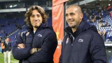 <b>SIN JUGAR. </b>Cristian Álvarez, el pasado miércoles, con Pandiani, en el césped de Cornellà-El Prat.