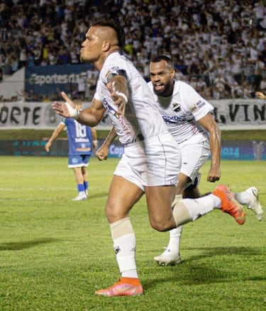 El gran momento del mejor chileno en Brasil: participa de un gol cada 65 minutos