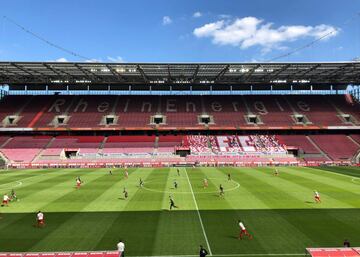 El colombiano Jhon Córdoba fue titular en el encuentro entre Colonia y Mainz en el regreso de la Bundesliga. El partido se disputó en el Estadio Rhein Energie