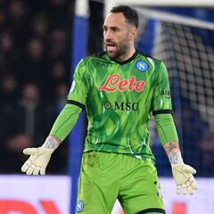 Ídolo de Napoli cuestiona a David Ospina