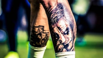 Nicolás Castillo presume nuevo tatuaje del Joker