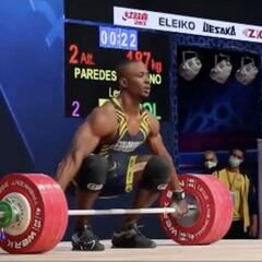 ¡Oro y récord para Lesman Paredes en el Mundial de Pesas!