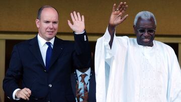 Lamine Diack junto a Alberto de M&oacute;naco.
 