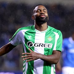 El Betis se pierde en Genk