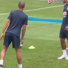 El golpe 'tonto' de Neymar que ha encendido las alertas en Brasil