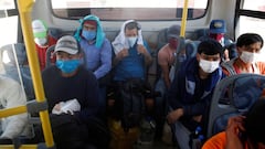 Peruvians who were stranded in Lima wait for the start of a bus ride out of the city amid the spread of the coronavirus disease (COVID-19), in Lima, Peru April 21, 2020. Picture taken April 21, 2020. REUTERS/Sebastian Castaneda NO RESALES. NO ARCHIVES