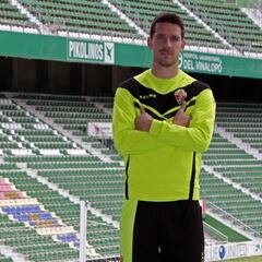 Elche-Cornellà: una final con la segunda posición en juego