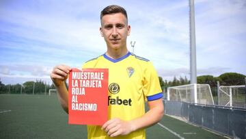 El Cádiz se une a la campaña 'Show Racism the Red Card'
