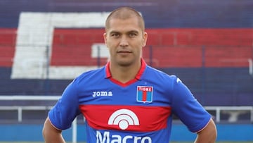 El delantero argentino Facundo Melivilo había sido anunciado como nuevo atacante 'pirata', pero finalmente no pasó la revisión médica. Ahora firmó en el Zira FK.