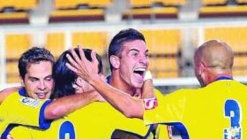 <b>CONTINUIDAD. </b>El futbolista madrileño Borja Rubiato, satisfecho de seguir defendiendo la camiseta amarilla.