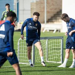 Keidi Bare y Soberón se ejercitan con el grupo