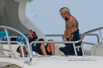 Neymar de vacaciones en Ibiza