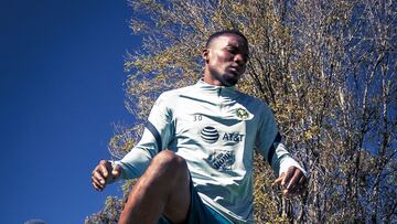 Juan Otero durante un entrenamiento con el América